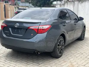 Toyota Corolla S 4dr Sedan (1.8L 4cyl CVT) 2016 Black