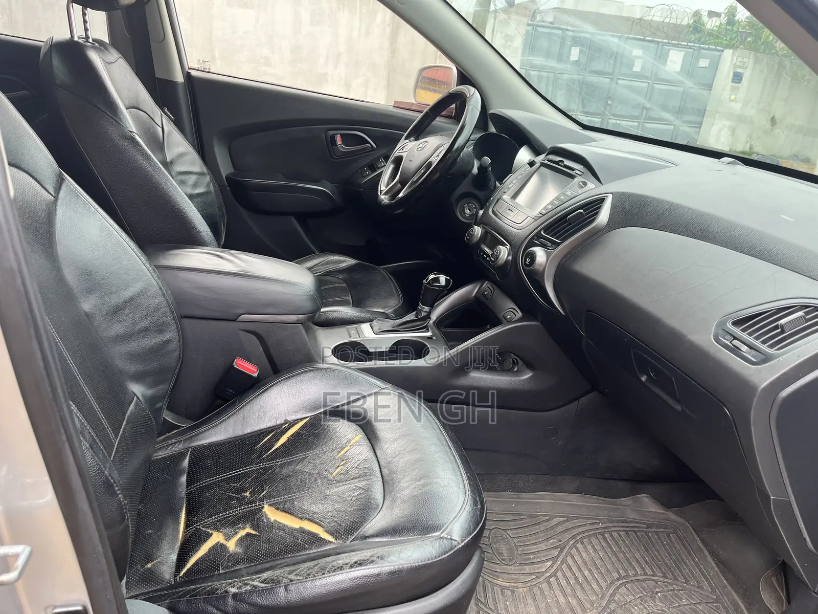 Hyundai Tucson Limited AWD 2012 Silver
