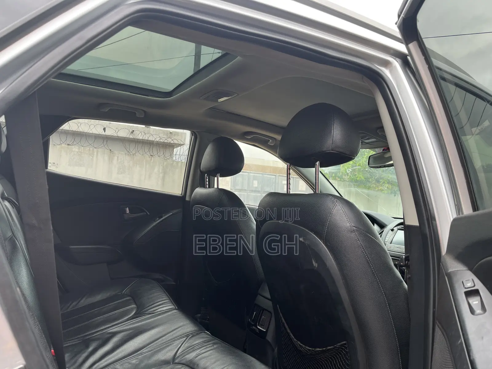 Hyundai Tucson Limited AWD 2012 Silver