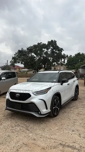 Toyota Highlander XSE 2022 White