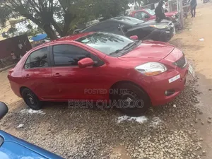 Toyota Yaris 2009 Red
