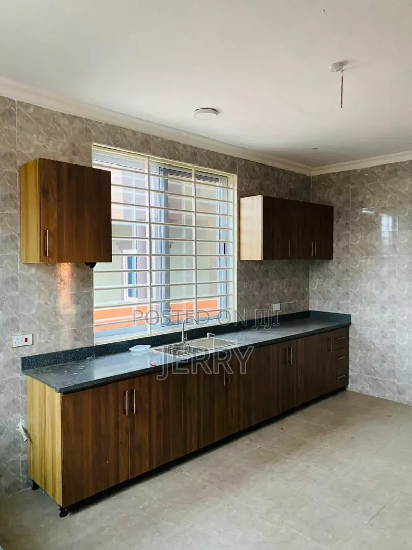 3bdrm House in Baatsona Total for sale