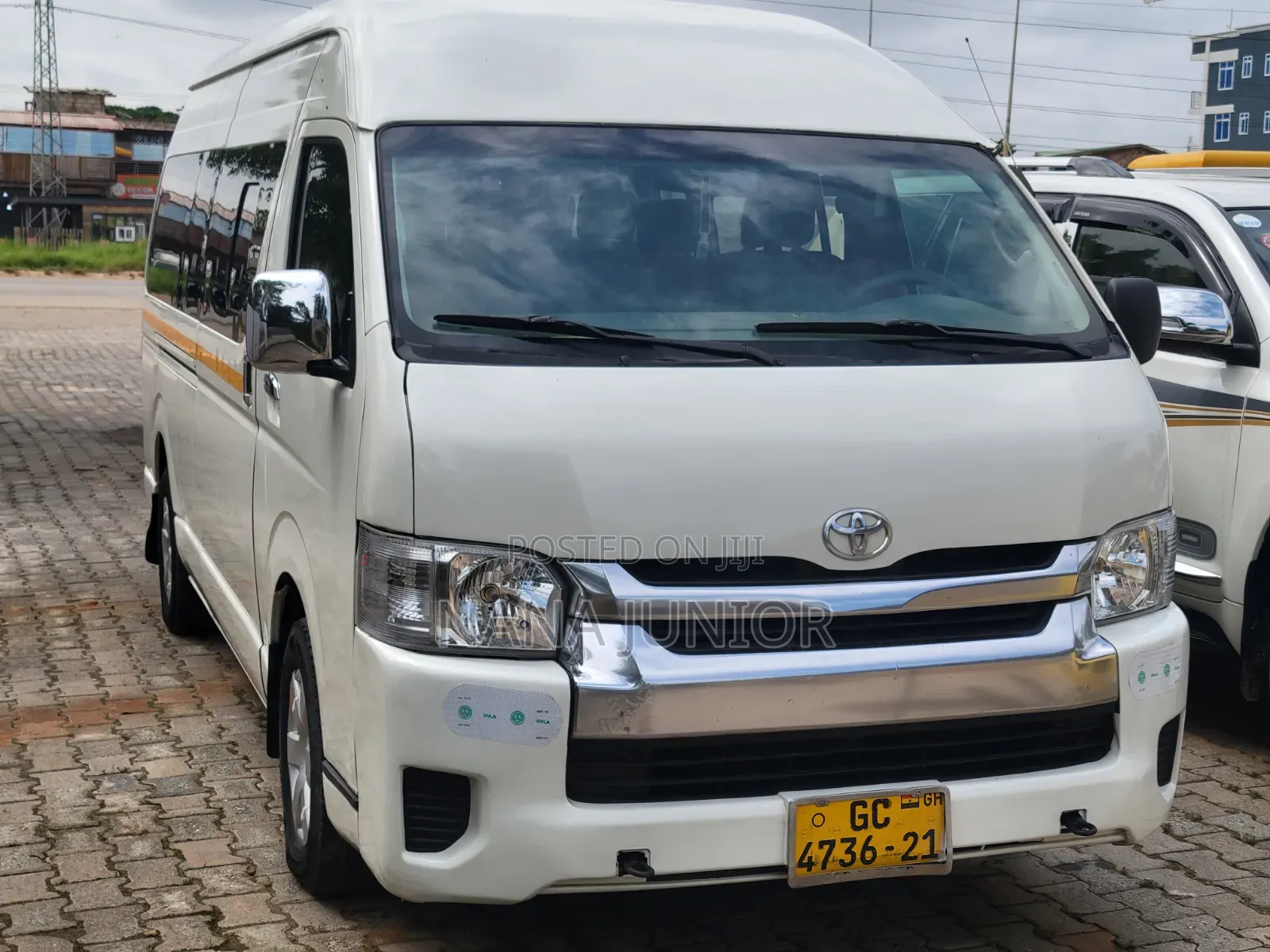 Toyota HiAce 2010 White