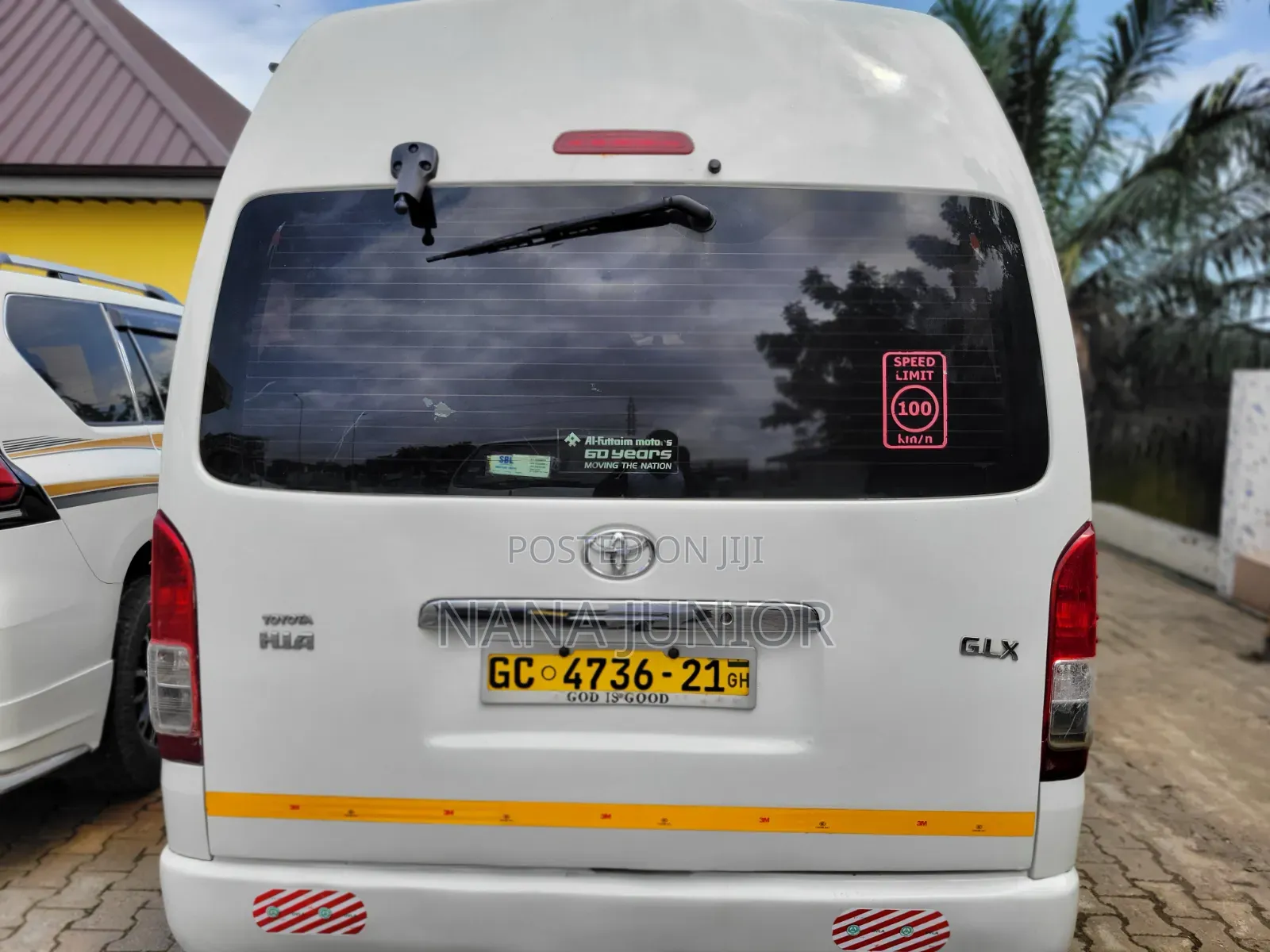 Toyota HiAce 2010 White