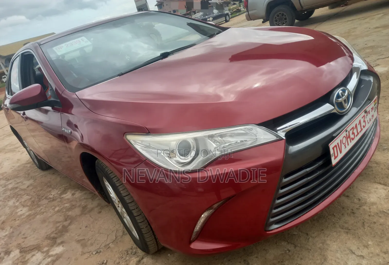 Toyota Camry Hybrid 2023 Red