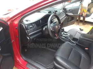 Toyota Camry Hybrid 2023 Red