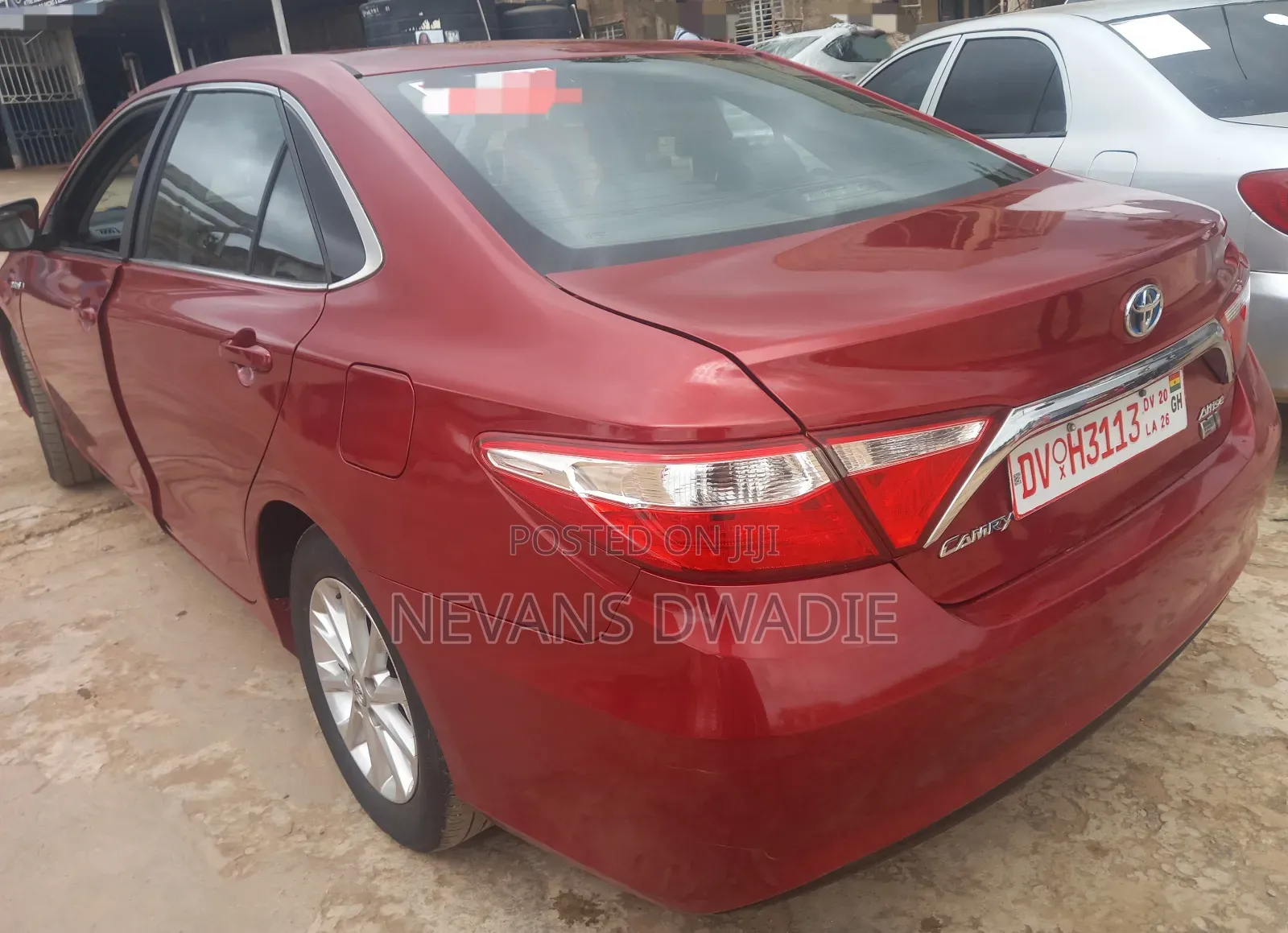 Toyota Camry Hybrid 2023 Red