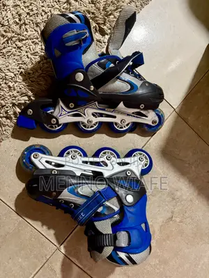 Skating Shoes for Kids (Size 36 Europe)