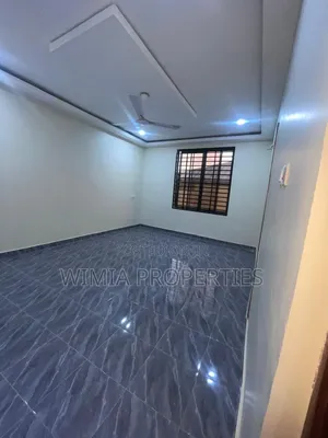 2bdrm Apartment in West Hills Mall Area for rent