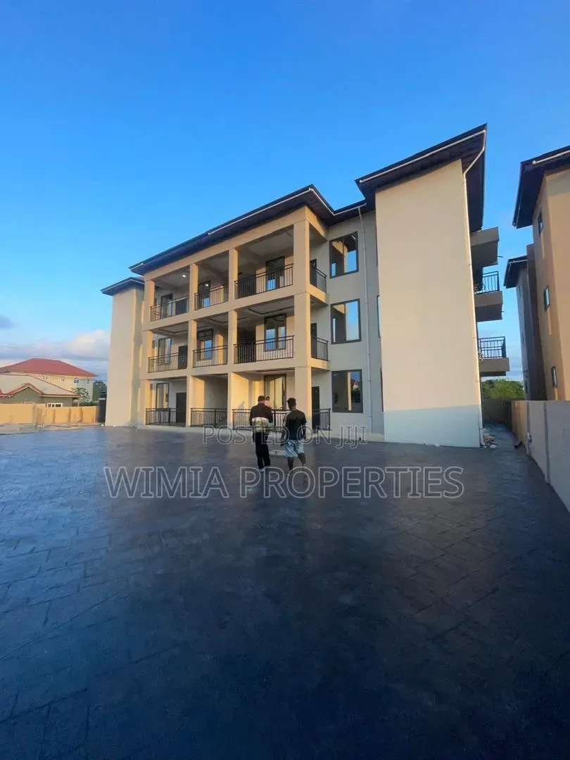 2bdrm Apartment in West Hills Mall Area for rent