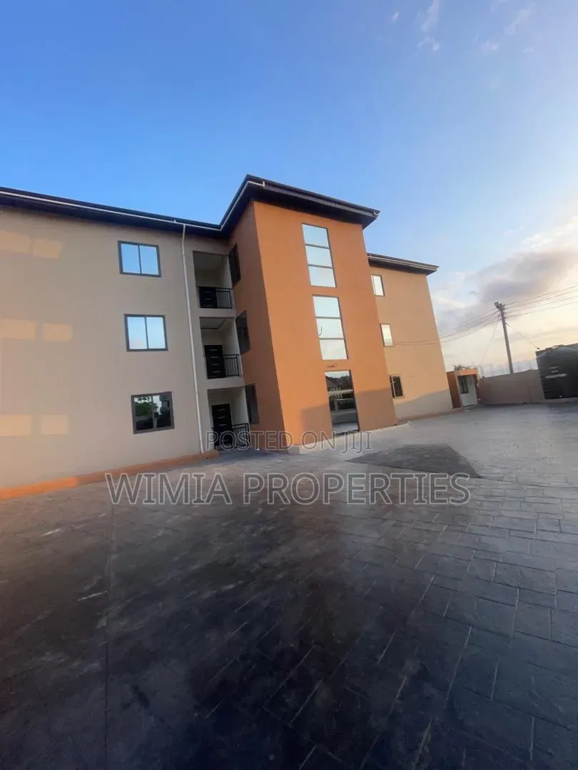 2bdrm Apartment in West Hills Mall Area for rent