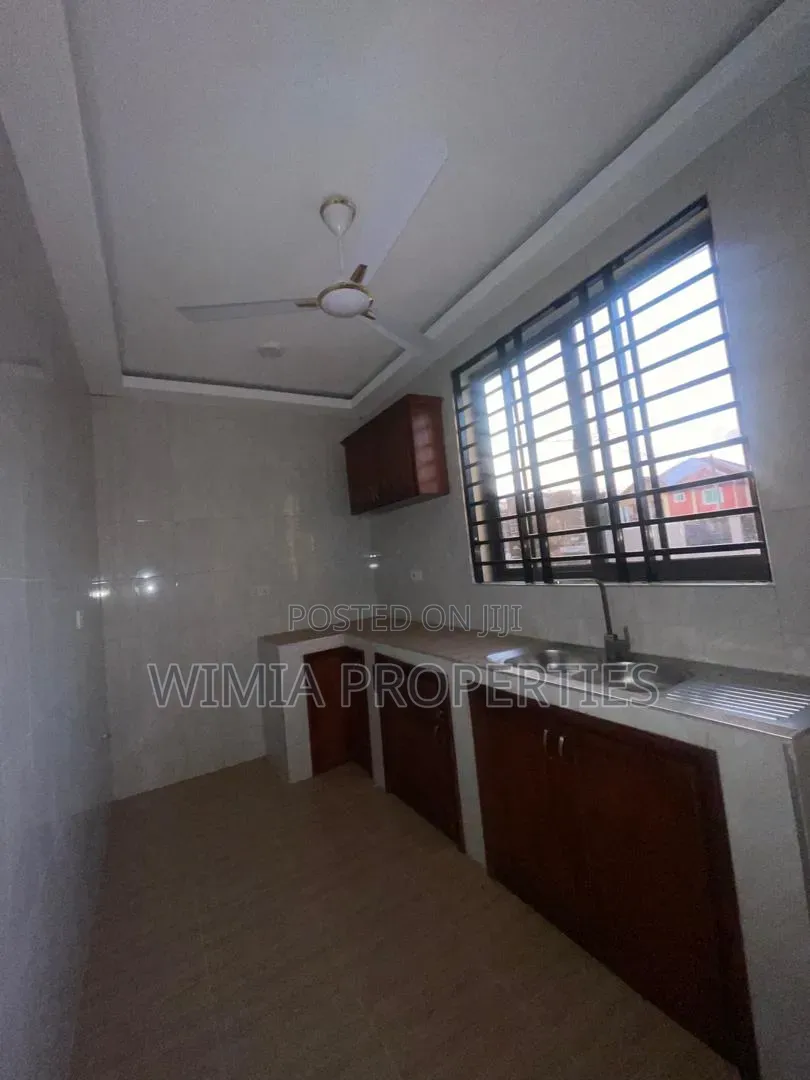 2bdrm Apartment in West Hills Mall Area for rent