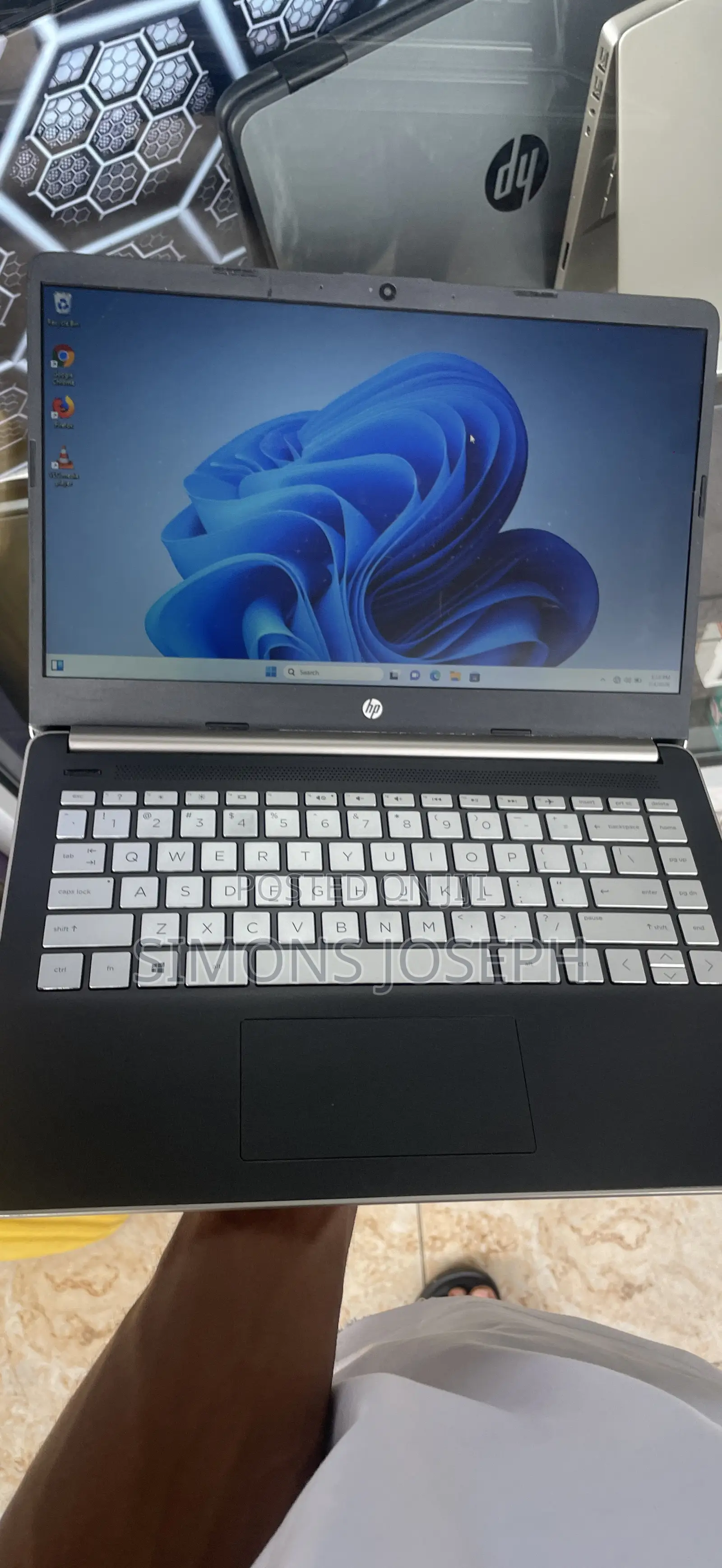 Laptop HP 14-dq1025cl 8GB Intel Core i5 SSD 256GB