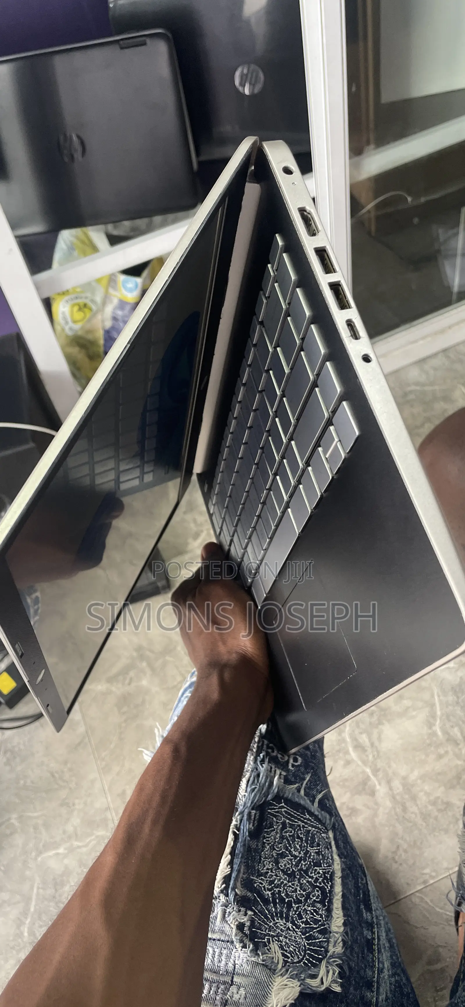 Laptop HP 14-dq1025cl 8GB Intel Core i5 SSD 256GB
