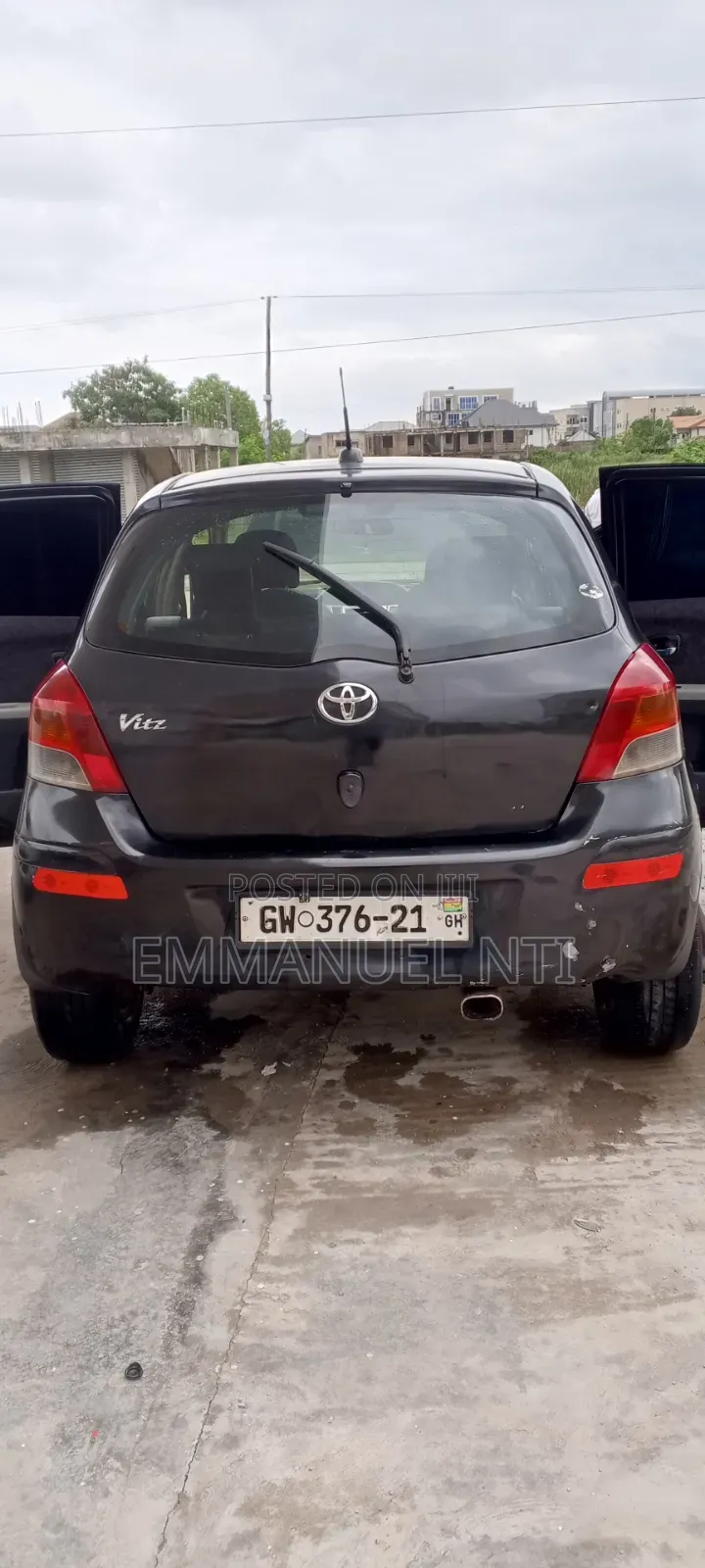 Toyota Vitz 2010 Black