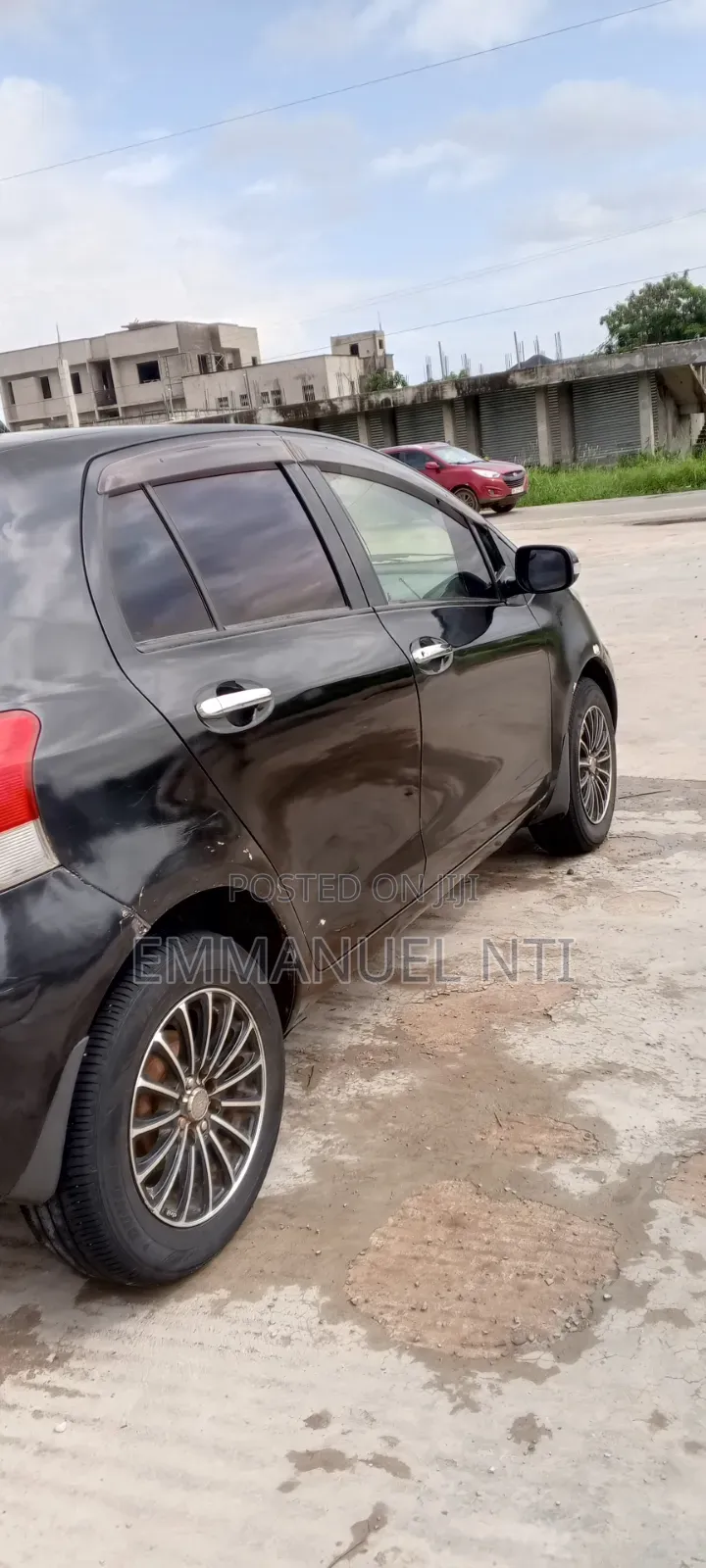 Toyota Vitz 2010 Black