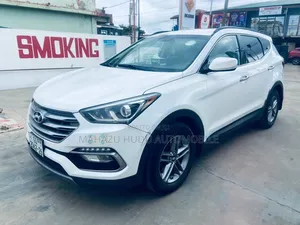 Hyundai Santa Fe Limited AWD 2017 White
