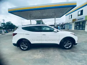 Hyundai Santa Fe Limited AWD 2017 White