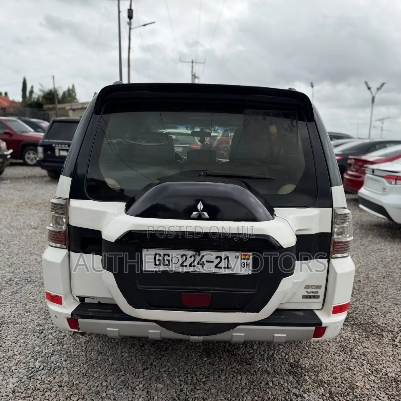 Mitsubishi Pajero V80 3.5 V6 GL/GLS 2015 White