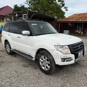 Mitsubishi Pajero V80 3.5 V6 GL/GLS 2015 White