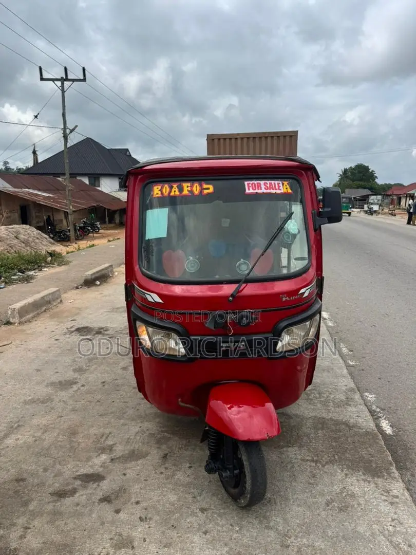 TVS King Deluxe Plus iTouch Start 2025 Red