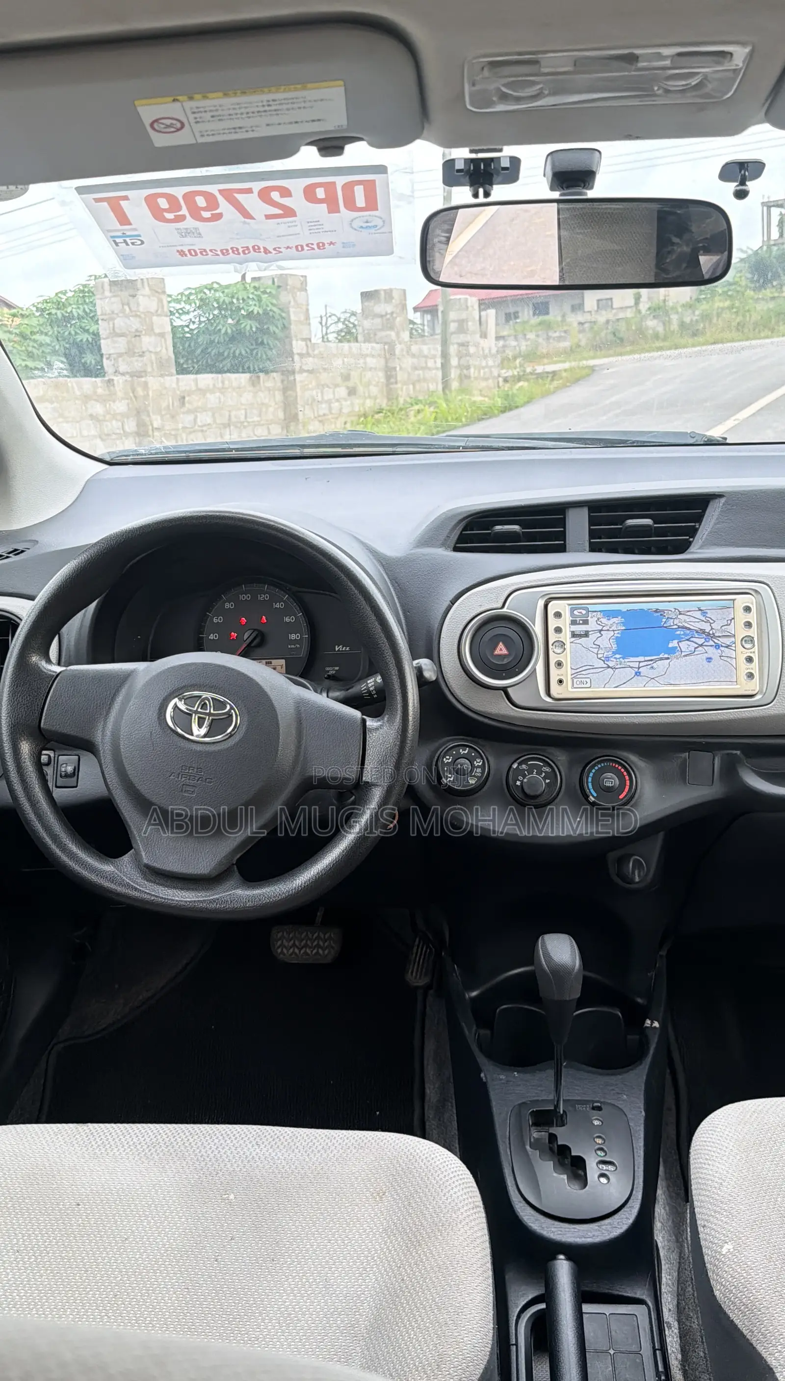 Toyota Vitz 1.3 FWD 3dr 2011 Gray