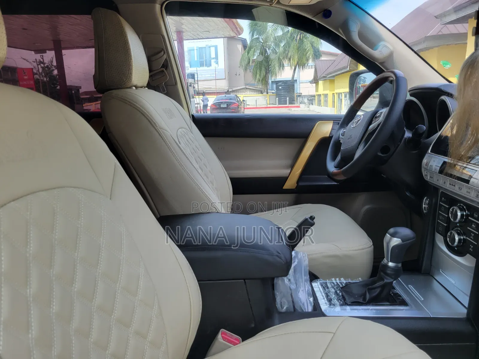 Toyota Land Cruiser Prado 2012 White