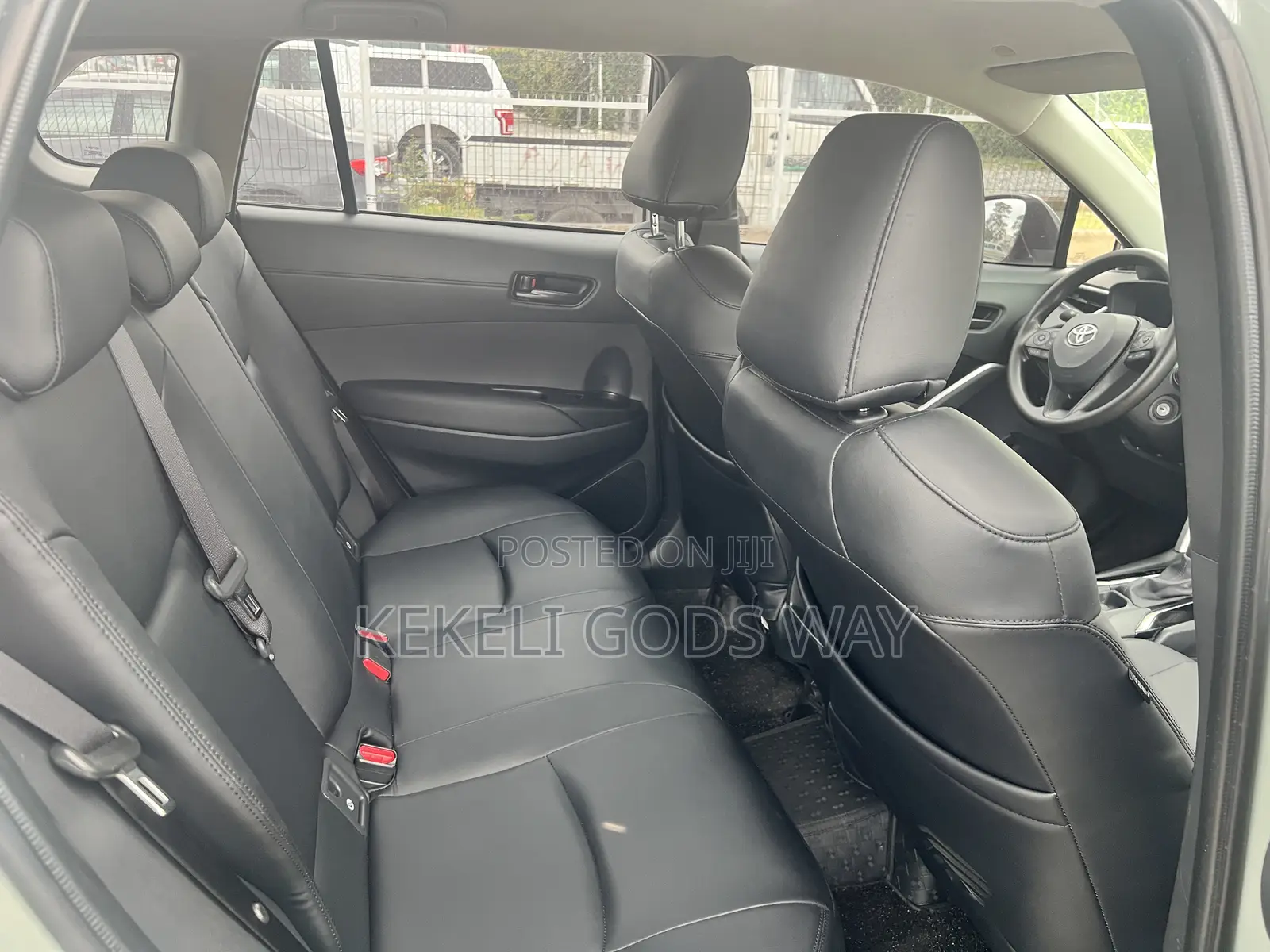 Toyota Corolla Cross LE 2WD 2024