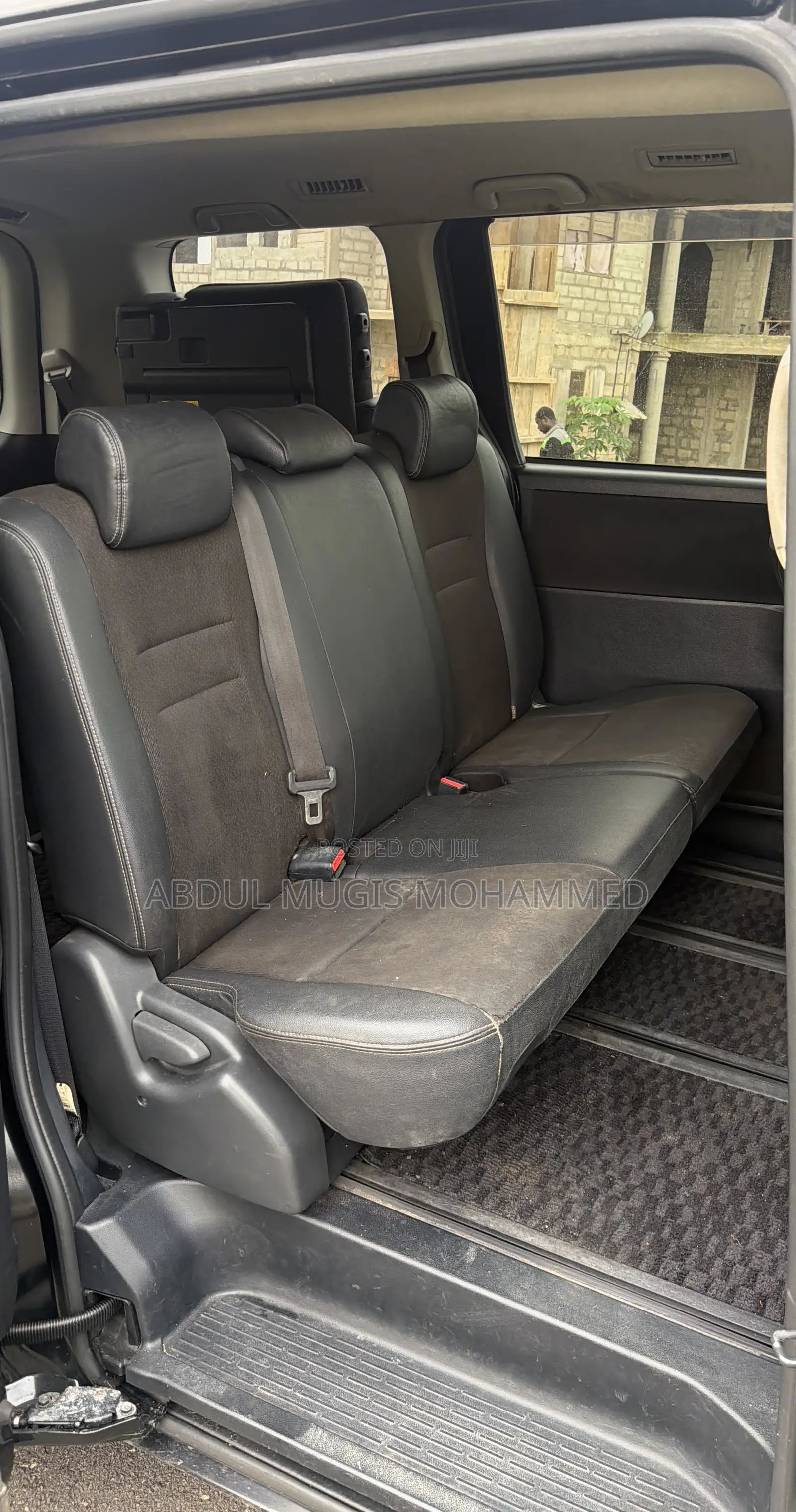 Toyota Voxy X 2WD 8-Seater 2013 Black