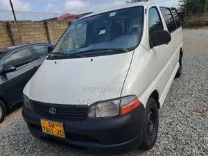 Toyota HiAce 2010 White