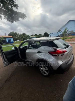 Nissan Kicks S 2020 Gray