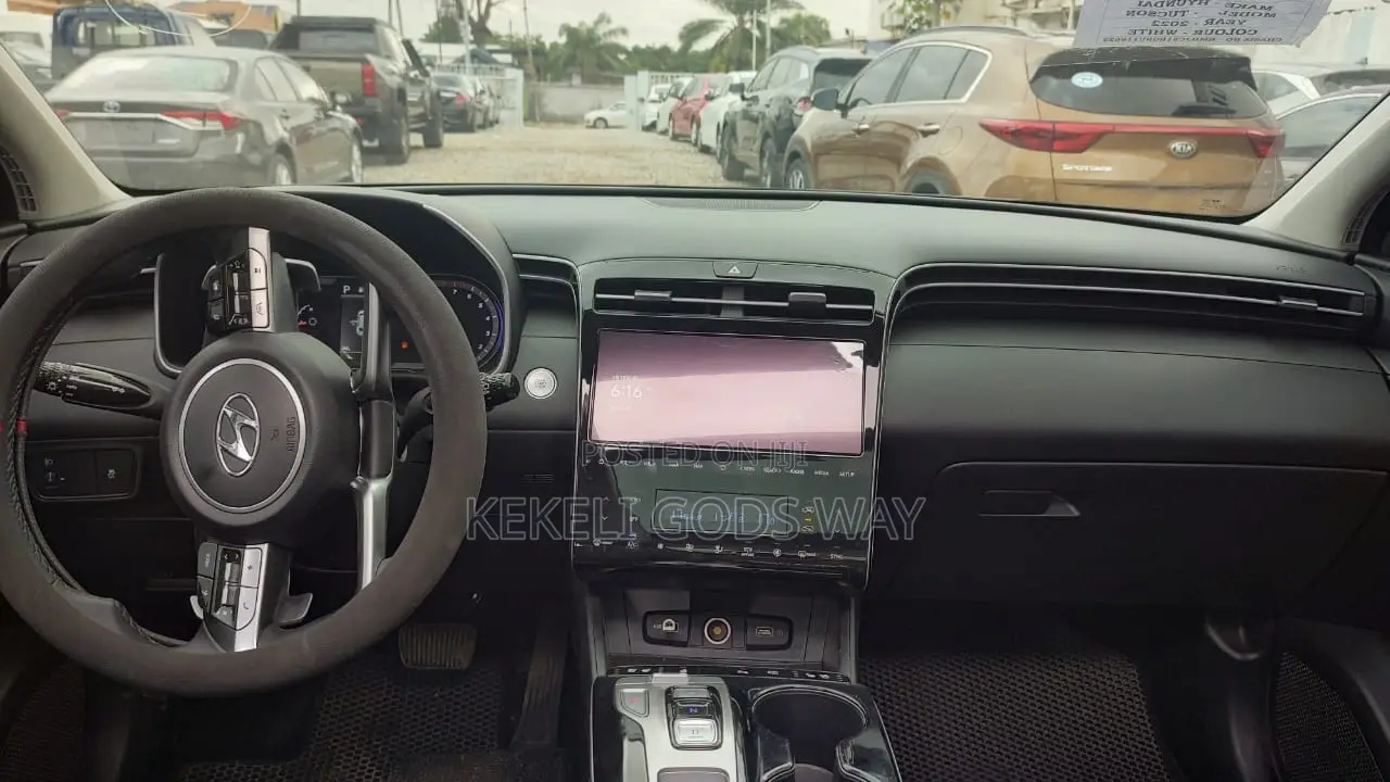 Hyundai Tucson Limited 2022 White