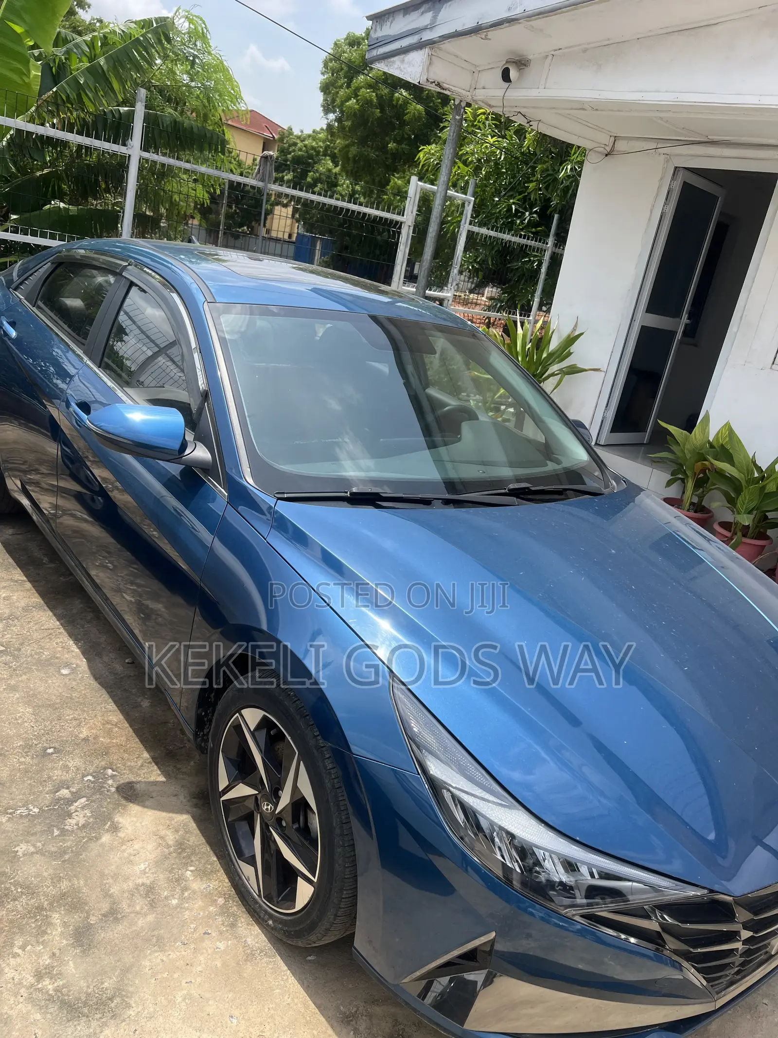 Hyundai Elantra Limited 2022 Blue