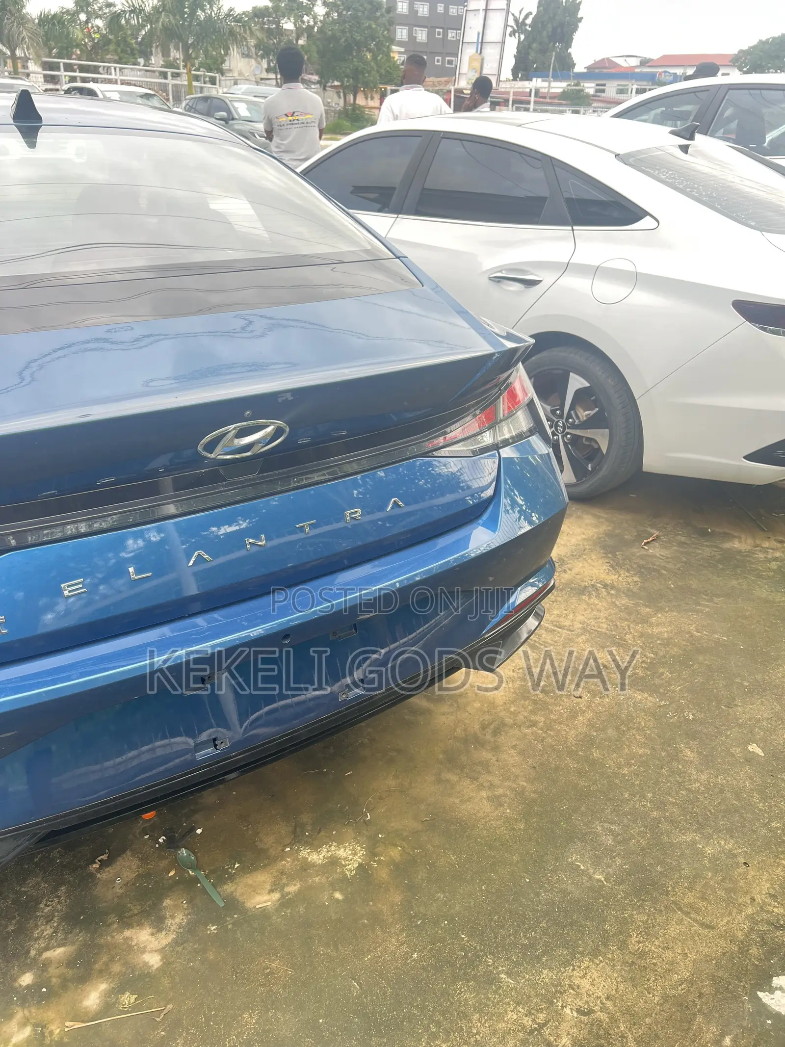 Hyundai Elantra Limited 2022 Blue