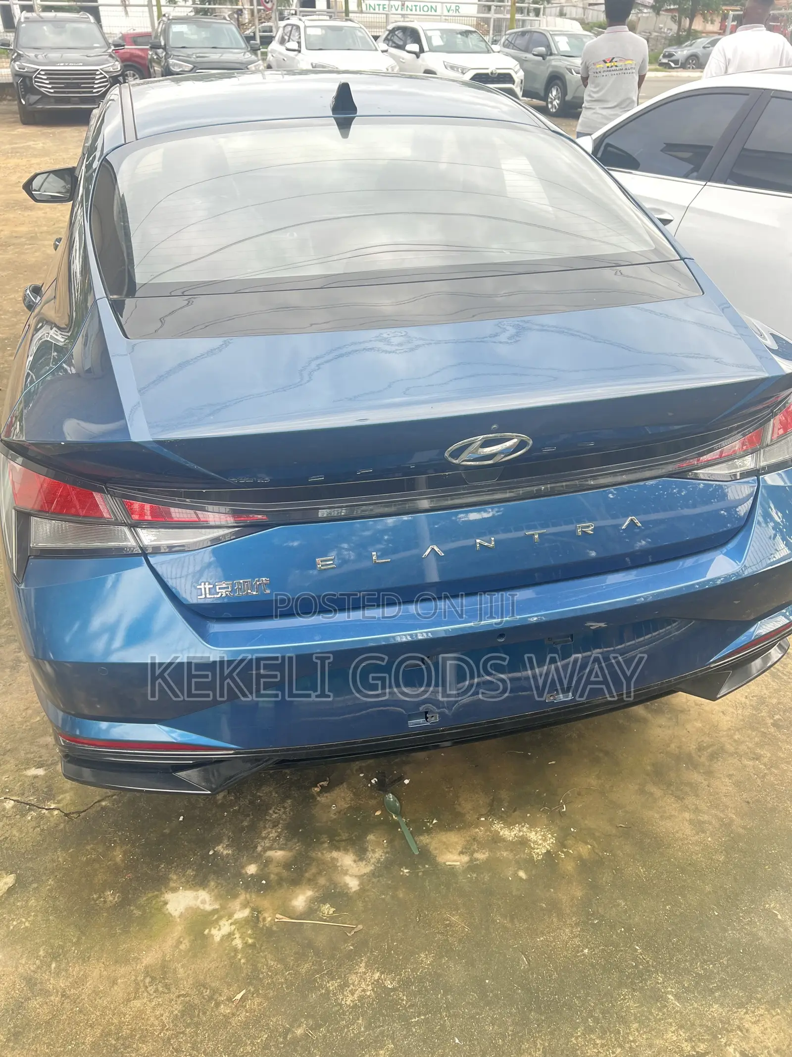 Hyundai Elantra Limited 2022 Blue