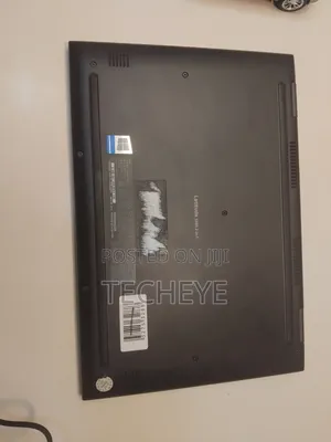 Laptop Dell Latitude 3390 2-in-1 8GB Intel Core i5 SSD 256GB