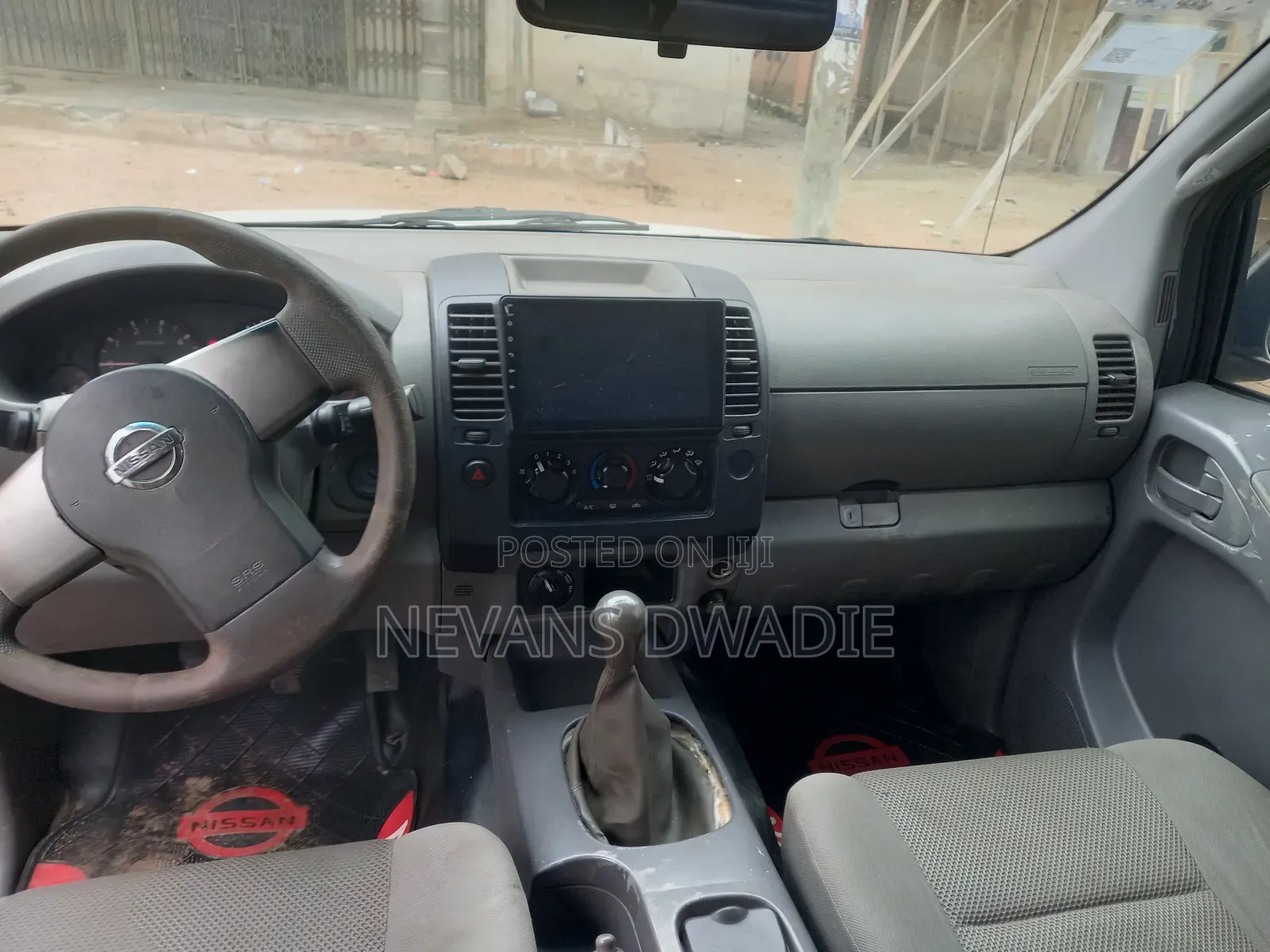 Nissan Navara 2014 White