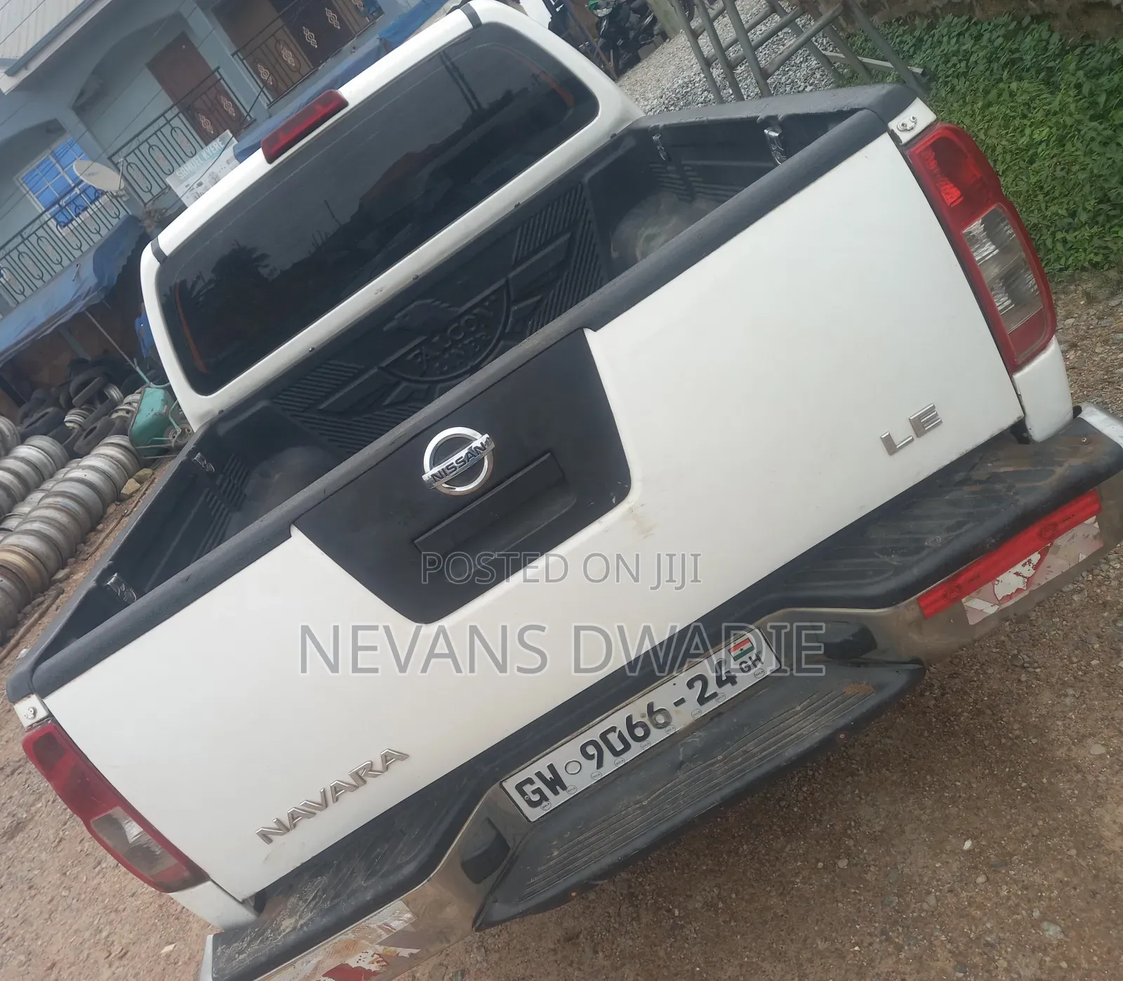 Nissan Navara 2014 White