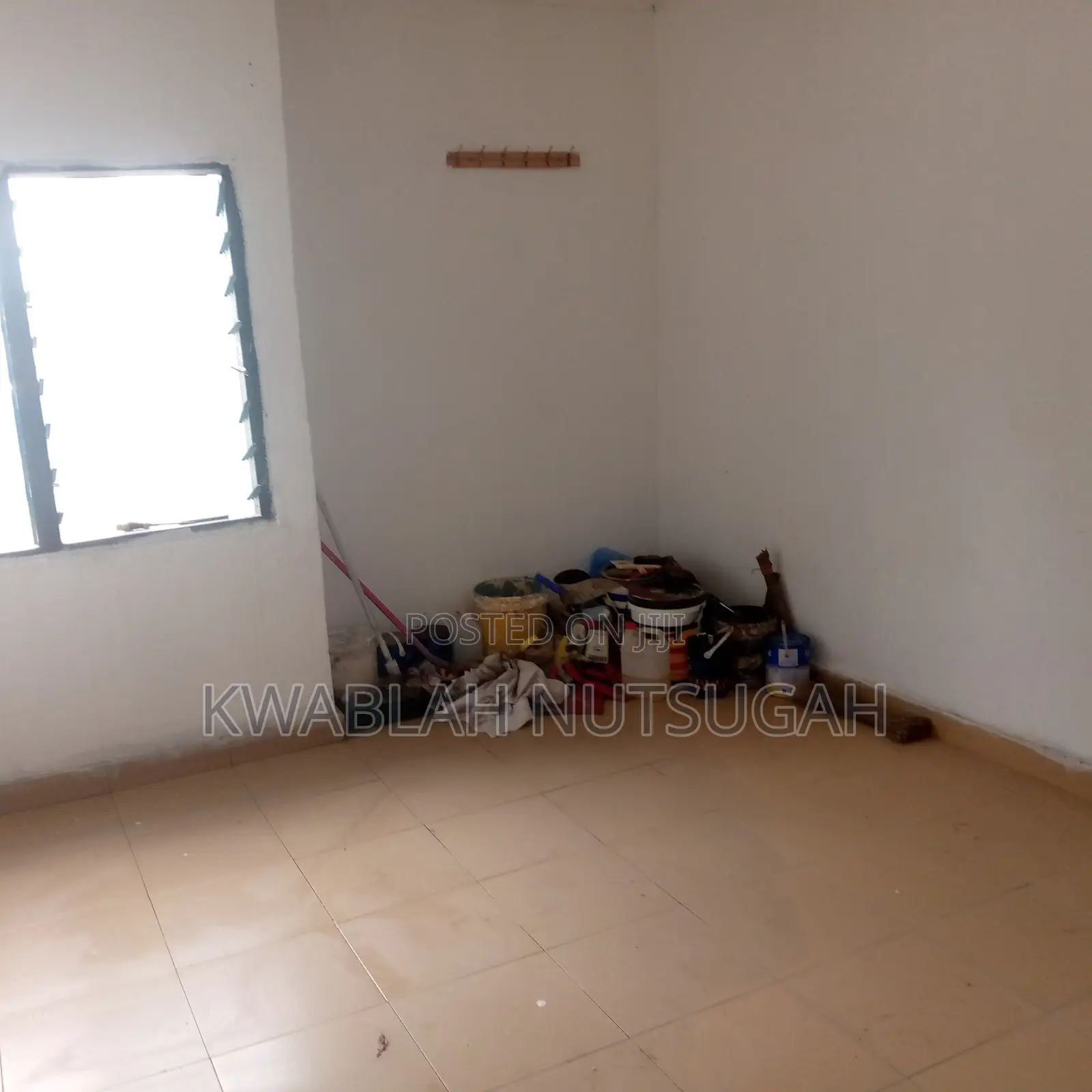 1bdrm Room & Parlour in Cold Store for rent