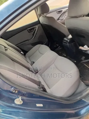 Hyundai Elantra 2012 Blue