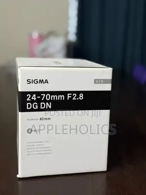 Brand New Sigma 24-70 Mm F2.8 Lense