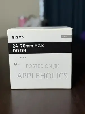 Brand New Sigma 24-70 Mm F2.8 Lense