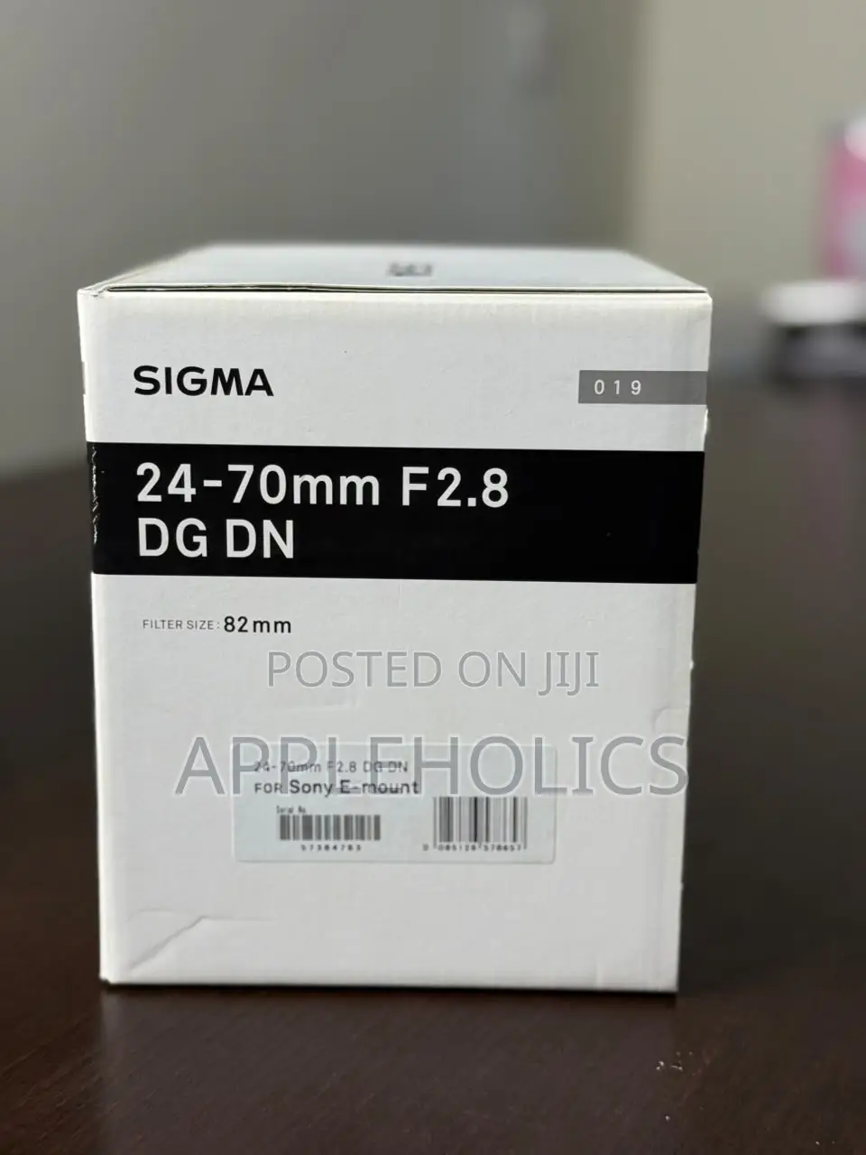 Brand New Sigma 24-70 Mm F2.8 Lense