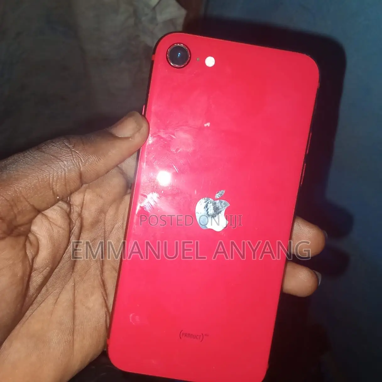 Apple iPhone SE 64 GB Red