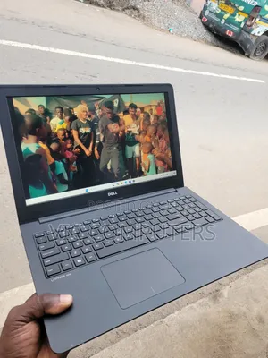 Laptop Dell Latitude 3550 8GB Intel Core i5 HDD+SSD 500GB