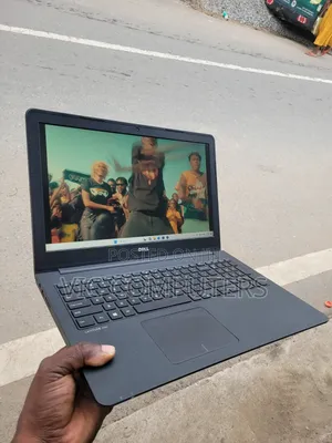 Laptop Dell Latitude 3550 8GB Intel Core i5 HDD+SSD 500GB