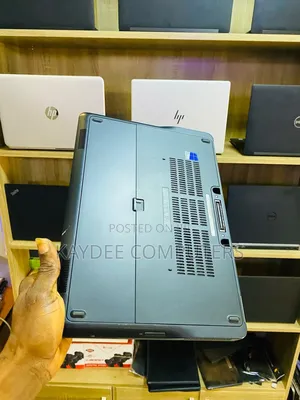 Laptop Dell Latitude E7450 8GB Intel Core i7 SSD 256GB