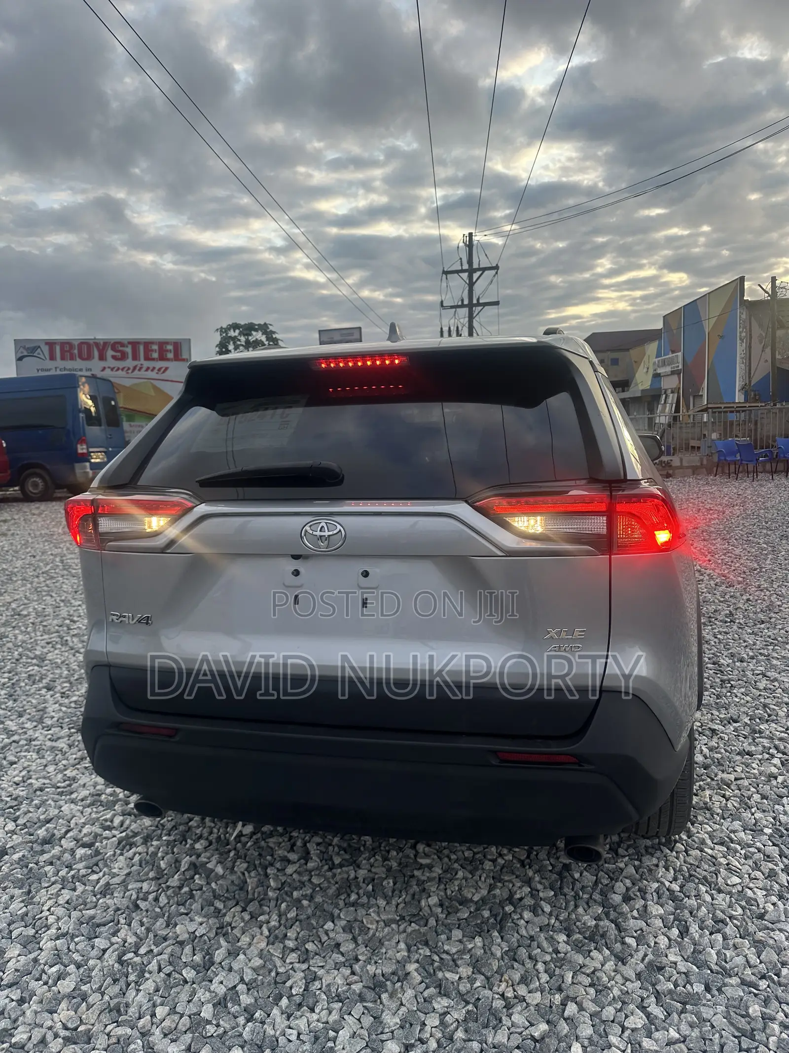 Toyota RAV4 2021 Silver