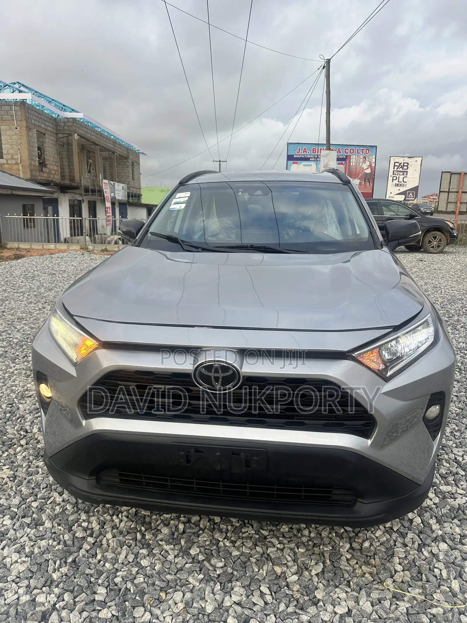 Toyota RAV4 2021 Silver