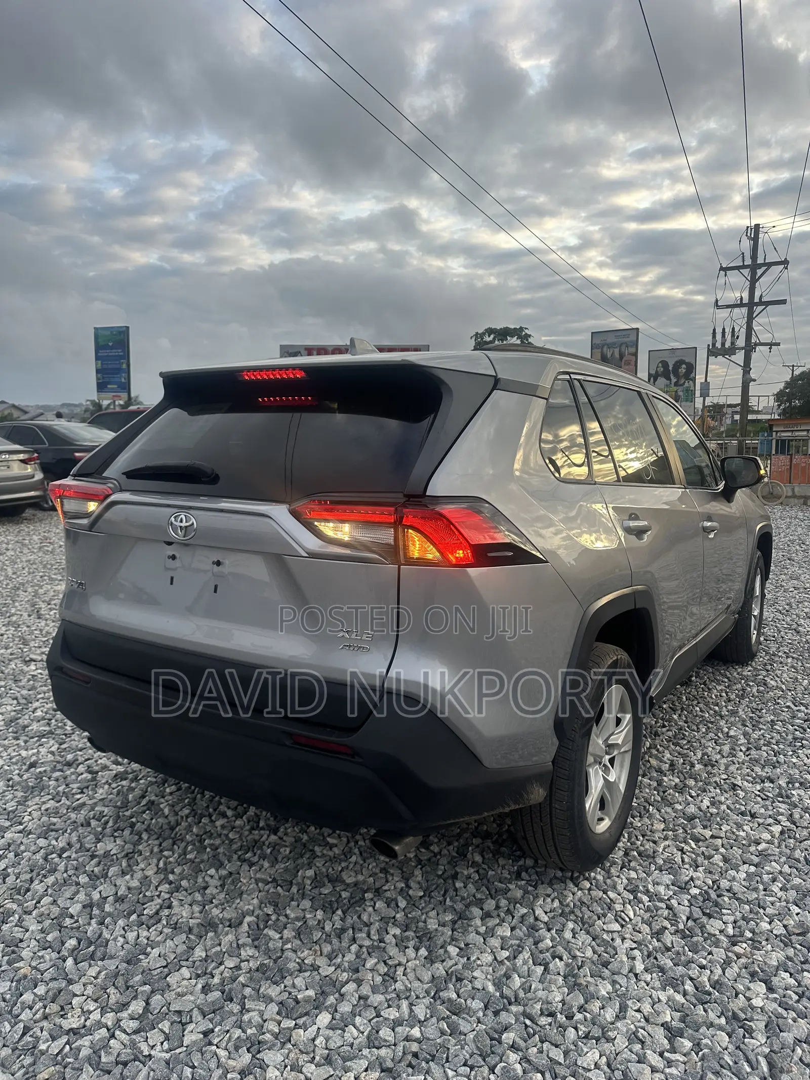 Toyota RAV4 2021 Silver